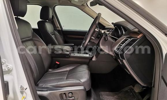 Buy Used Land Rover Discovery Silver Car in Ezulwini in Hhohho Buy Used Land Rover Discovery Silver Car in Ezulwini in Hhohho