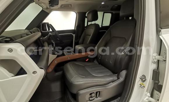 Buy Used Land Rover Defender White Car in Mbabane in Manzini Buy Used Land Rover Defender White Car in Mbabane in Manzini
