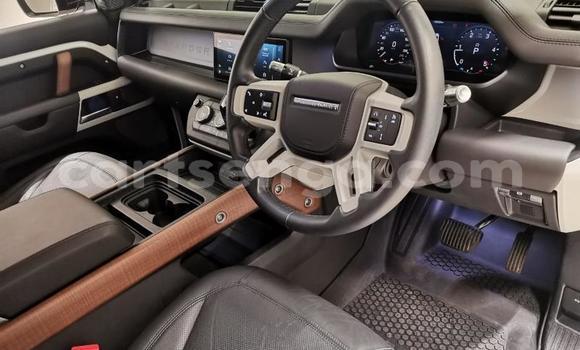 Buy Used Land Rover Defender White Car in Mbabane in Manzini Buy Used Land Rover Defender White Car in Mbabane in Manzini