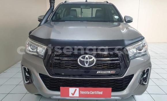 Buy Used Toyota Hilux Silver Car in Ezulwini in Hhohho Buy Used Toyota Hilux Silver Car in Ezulwini in Hhohho
