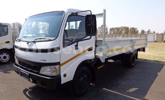 Buy Used Toyota Dyna White Truck in Mbabane in Manzini Buy Used Toyota Dyna White Truck in Mbabane in Manzini
