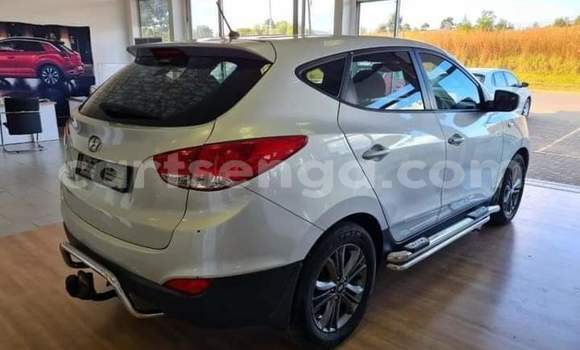 Nunua Ilio tumika Hyundai ix35 Silver Gari ndani ya Ezulwini nchini Hhohho Nunua Ilio tumika Hyundai ix35 Silver Gari ndani ya Ezulwini nchini Hhohho