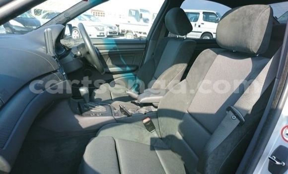 Acheter Occasion Voiture BMW 3–Series Gris à Big Bend, Lubombo District Acheter Occasion Voiture BMW 3–Series Gris à Big Bend, Lubombo District