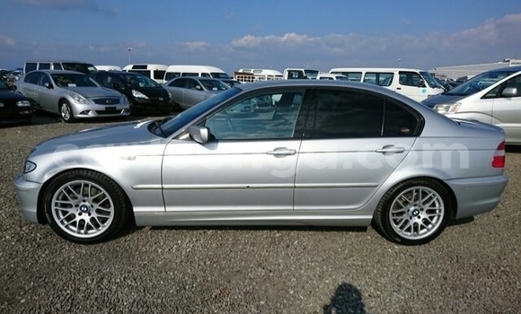 Acheter Occasion Voiture BMW 3–Series Gris à Big Bend, Lubombo District Acheter Occasion Voiture BMW 3–Series Gris à Big Bend, Lubombo District