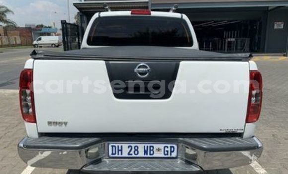 Acheter Occasion Voiture Nissan Navara Gris à Big Bend, Lubombo District Acheter Occasion Voiture Nissan Navara Gris à Big Bend, Lubombo District