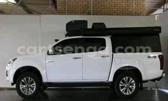 Buy Used Isuzu D-max Cab4 White Car in Mbabane in Manzini Buy Used Isuzu D-max Cab4 White Car in Mbabane in Manzini
