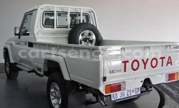 Nunua Ilio tumika Toyota Land Cruiser White Gari ndani ya Mbabane nchini Manzini Nunua Ilio tumika Toyota Land Cruiser White Gari ndani ya Mbabane nchini Manzini
