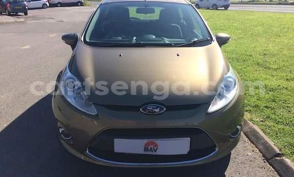 Acheter Occasion Voiture Ford Fiesta Gris à Ezulwini, Hhohho