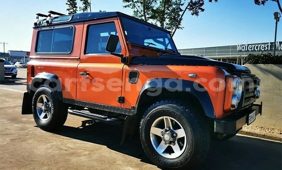 Nunua Ilio tumika Land Rover Defender Other Gari ndani ya Mbabane nchini Manzini Nunua Ilio tumika Land Rover Defender Other Gari ndani ya Mbabane nchini Manzini