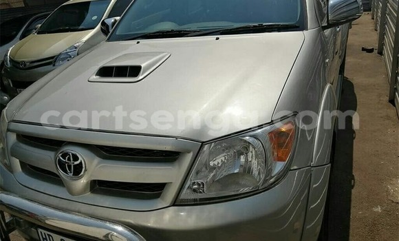 Buy Used Toyota Hilux Silver Car in Mbabane in Manzini Buy Used Toyota Hilux Silver Car in Mbabane in Manzini
