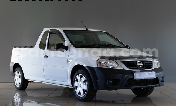 Nunua Ilio tumika Nissan NP 300 White Gari ndani ya Mbabane nchini Manzini Nunua Ilio tumika Nissan NP 300 White Gari ndani ya Mbabane nchini Manzini