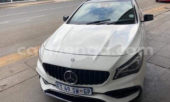 Buy Used Mercedes‒Benz GLA-klasse AMG White Car in Matsapha in Manzini