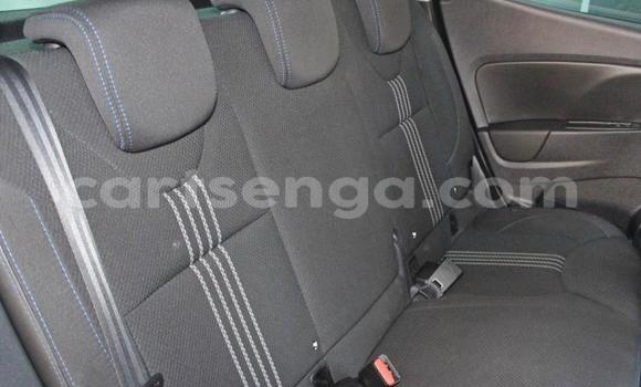 Nunua Ilio tumika Renault Clio Blue Gari ndani ya Hlatikulu nchini Wilaya ya Shiselweni Nunua Ilio tumika Renault Clio Blue Gari ndani ya Hlatikulu nchini Wilaya ya Shiselweni