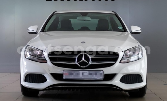 Buy Used Mercedes-Benz C180 coupe White Car in Mbabane in Manzini