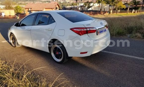 Acheter Occasion Voiture Toyota Corolla Blanc à Ezulwini, Hhohho Acheter Occasion Voiture Toyota Corolla Blanc à Ezulwini, Hhohho