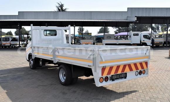 Buy Used Toyota Dyna White Car in Mbabane in Manzini Buy Used Toyota Dyna White Car in Mbabane in Manzini