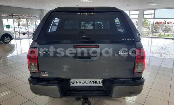 Acheter Occasion Voiture Toyota Hilux Rouge à Mbabane, Manzini Acheter Occasion Voiture Toyota Hilux Rouge à Mbabane, Manzini
