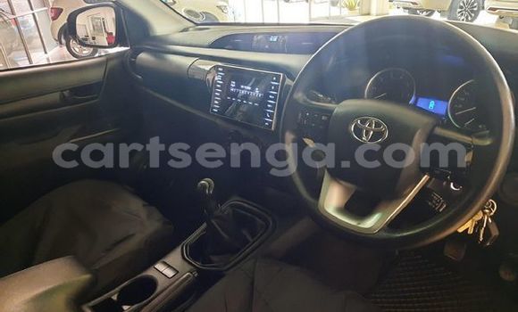 Acheter Occasion Voiture Toyota Hilux Rouge à Mbabane, Manzini Acheter Occasion Voiture Toyota Hilux Rouge à Mbabane, Manzini