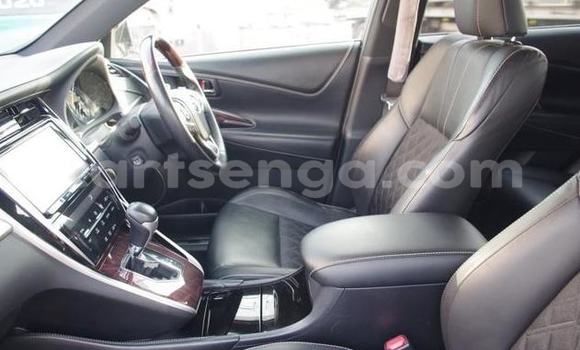 Buy Used Toyota Harrier White Car in Mbabane in Manzini Buy Used Toyota Harrier White Car in Mbabane in Manzini