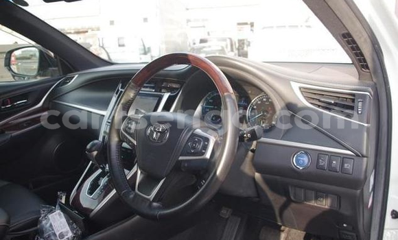 Buy Used Toyota Harrier White Car in Mbabane in Manzini Buy Used Toyota Harrier White Car in Mbabane in Manzini