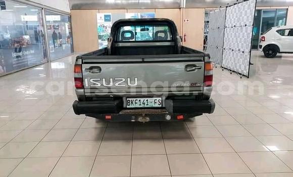 Acheter Occasion Voiture Isuzu KB Gris à Mbabane, Manzini Acheter Occasion Voiture Isuzu KB Gris à Mbabane, Manzini