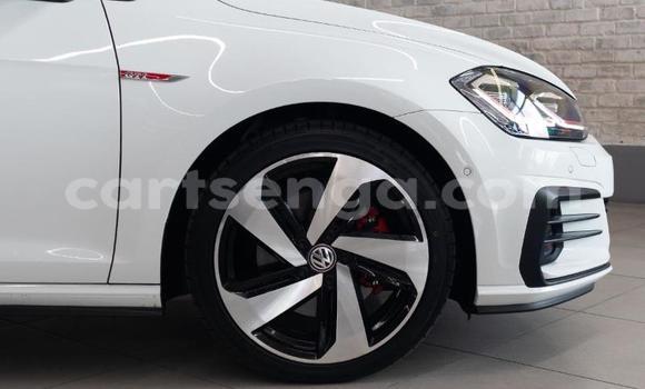 Nunua Ilio tumika Volkswagen Golf White Gari ndani ya Manzini nchini Manzini Nunua Ilio tumika Volkswagen Golf White Gari ndani ya Manzini nchini Manzini