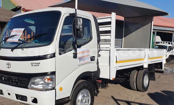 Buy Used Toyota Dyna White Car in Ezulwini in Hhohho Buy Used Toyota Dyna White Car in Ezulwini in Hhohho