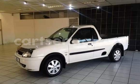 Acheter Occasion Voiture Ford Escort Blanc à Ezulwini, Hhohho Acheter Occasion Voiture Ford Escort Blanc à Ezulwini, Hhohho