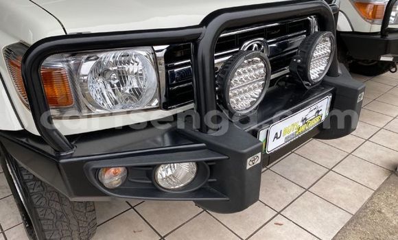 Buy Used Toyota Land Cruiser White Car in Mbabane in Manzini Buy Used Toyota Land Cruiser White Car in Mbabane in Manzini