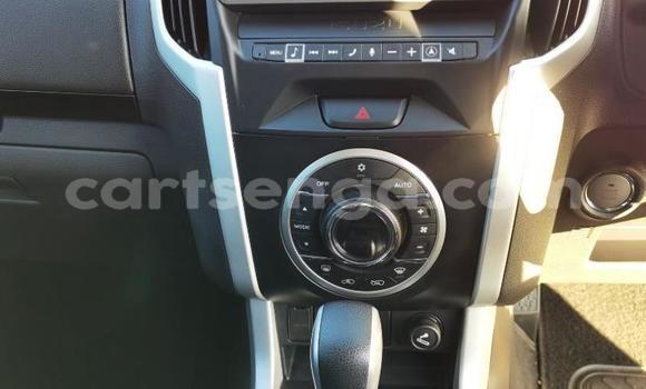 Acheter Occasion Voiture Isuzu MU-X Gris à Hlatikulu, Shiselweni District Acheter Occasion Voiture Isuzu MU-X Gris à Hlatikulu, Shiselweni District