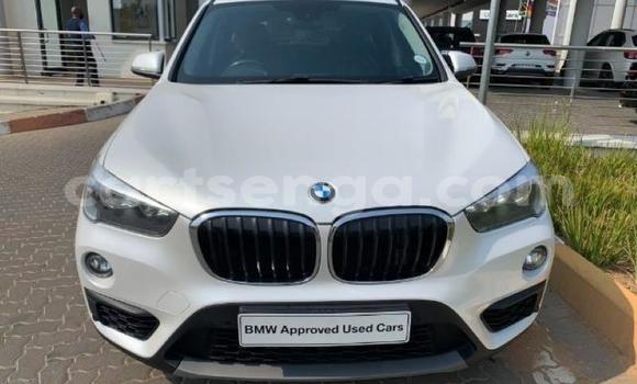 Acheter Occasion Voiture BMW X1 Blanc à Hlatikulu, Shiselweni District Acheter Occasion Voiture BMW X1 Blanc à Hlatikulu, Shiselweni District