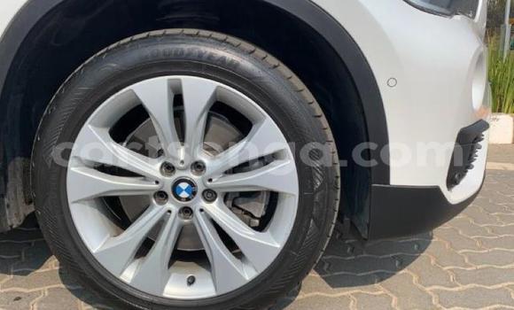 Acheter Occasion Voiture BMW X1 Blanc à Hlatikulu, Shiselweni District Acheter Occasion Voiture BMW X1 Blanc à Hlatikulu, Shiselweni District