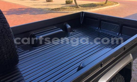 Nunua Ilio tumika Toyota Land Cruiser Black Gari ndani ya Bulembu nchini Hhohho Nunua Ilio tumika Toyota Land Cruiser Black Gari ndani ya Bulembu nchini Hhohho