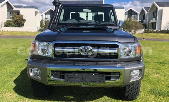 Nunua Ilio tumika Toyota Land Cruiser Black Gari ndani ya Bulembu nchini Hhohho Nunua Ilio tumika Toyota Land Cruiser Black Gari ndani ya Bulembu nchini Hhohho