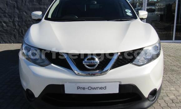 Nunua Ilio tumika Nissan Qashqai White Gari ndani ya Ezulwini nchini Hhohho Nunua Ilio tumika Nissan Qashqai White Gari ndani ya Ezulwini nchini Hhohho