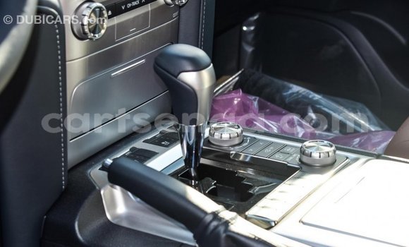 Buy Import Toyota Land Cruiser White Car in Import - Dubai in Hhohho Buy Import Toyota Land Cruiser White Car in Import - Dubai in Hhohho