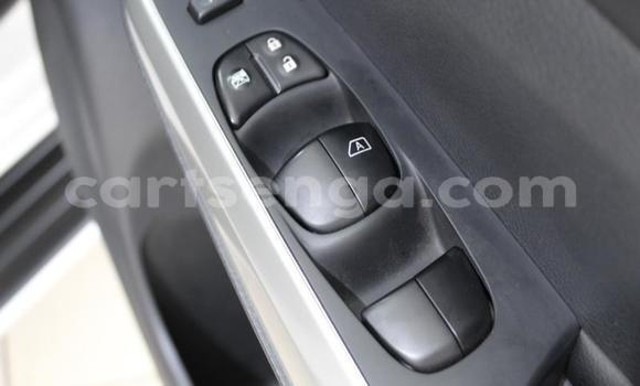 Buy Used Nissan Navara White Car in Ezulwini in Hhohho Buy Used Nissan Navara White Car in Ezulwini in Hhohho