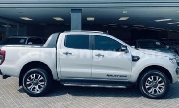Nunua Ilio tumika Ford Ranger Silver Gari ndani ya Ezulwini nchini Hhohho Nunua Ilio tumika Ford Ranger Silver Gari ndani ya Ezulwini nchini Hhohho