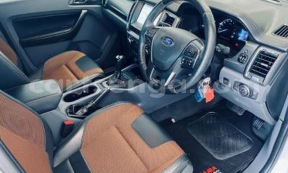 Nunua Ilio tumika Ford Ranger Silver Gari ndani ya Ezulwini nchini Hhohho Nunua Ilio tumika Ford Ranger Silver Gari ndani ya Ezulwini nchini Hhohho