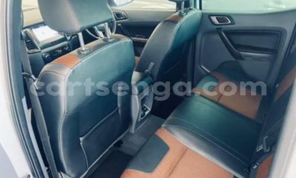 Nunua Ilio tumika Ford Ranger Silver Gari ndani ya Ezulwini nchini Hhohho Nunua Ilio tumika Ford Ranger Silver Gari ndani ya Ezulwini nchini Hhohho