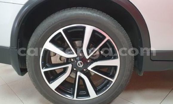 Buy Used Nissan Exa Silver Car in Ezulwini in Hhohho Buy Used Nissan Exa Silver Car in Ezulwini in Hhohho