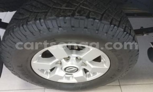 Nunua Ilio tumika Nissan Hardbody White Gari ndani ya Ezulwini nchini Hhohho Nunua Ilio tumika Nissan Hardbody White Gari ndani ya Ezulwini nchini Hhohho