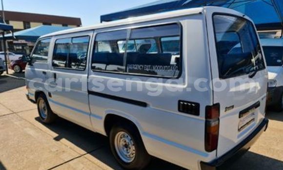 Nunua Ilio tumika Toyota Hiace White Gari ndani ya Ezulwini nchini Hhohho Nunua Ilio tumika Toyota Hiace White Gari ndani ya Ezulwini nchini Hhohho