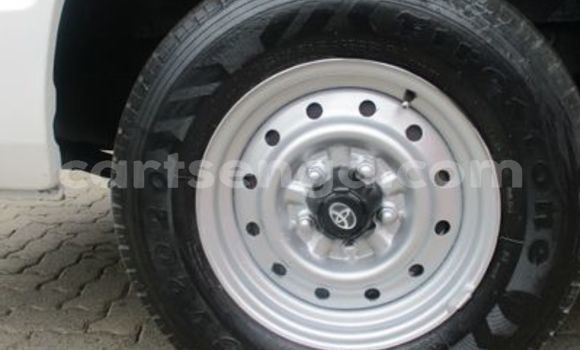 Nunua Ilio tumika Toyota Hiace White Gari ndani ya Ezulwini nchini Hhohho Nunua Ilio tumika Toyota Hiace White Gari ndani ya Ezulwini nchini Hhohho