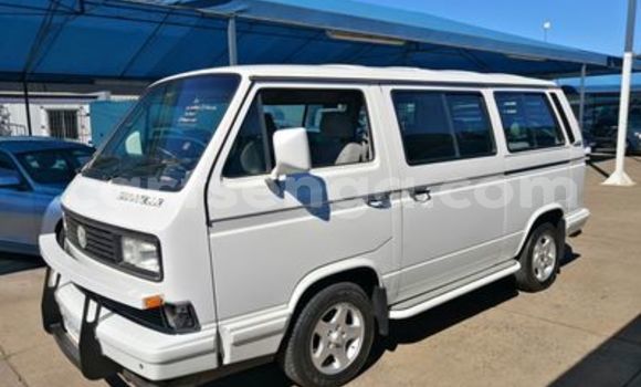 Nunua Ilio tumika Volkswagen Caravelle White Gari ndani ya Ezulwini nchini Hhohho Nunua Ilio tumika Volkswagen Caravelle White Gari ndani ya Ezulwini nchini Hhohho