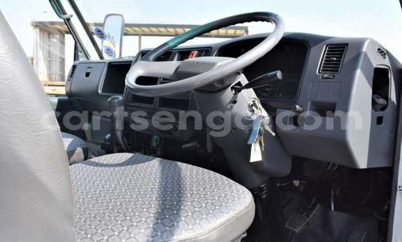 Nunua Ilio tumika Toyota Dyna White Gari ndani ya Ezulwini nchini Hhohho Nunua Ilio tumika Toyota Dyna White Gari ndani ya Ezulwini nchini Hhohho