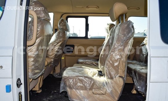 Buy Import Hyundai Accent White Car in Import - Dubai in Hhohho Buy Import Hyundai Accent White Car in Import - Dubai in Hhohho