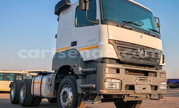 Buy Used Mercedes‒Benz W29 White Car in Ezulwini in Hhohho Buy Used Mercedes‒Benz W29 White Car in Ezulwini in Hhohho