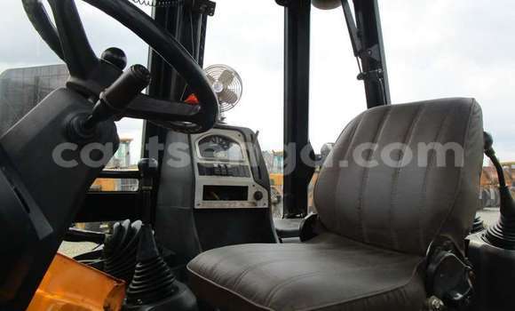 Buy Used Mercedes‒Benz W29 White Car in Ezulwini in Hhohho Buy Used Mercedes‒Benz W29 White Car in Ezulwini in Hhohho