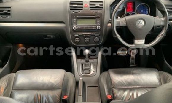 Nunua Ilio tumika Volkswagen Golf Silver Gari ndani ya Ezulwini nchini Hhohho Nunua Ilio tumika Volkswagen Golf Silver Gari ndani ya Ezulwini nchini Hhohho